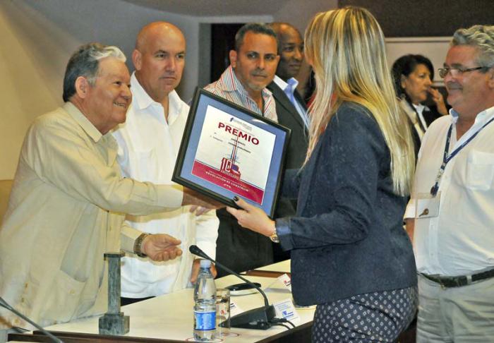 Apex-Brasil se alzó con el premio a mejor Stand de Firmas Agrupadas. Foto: José Manuel Correa