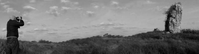 Tomás Sánchez paisajista del pincel y el lente expone sus Notas al paso en La Habana. 