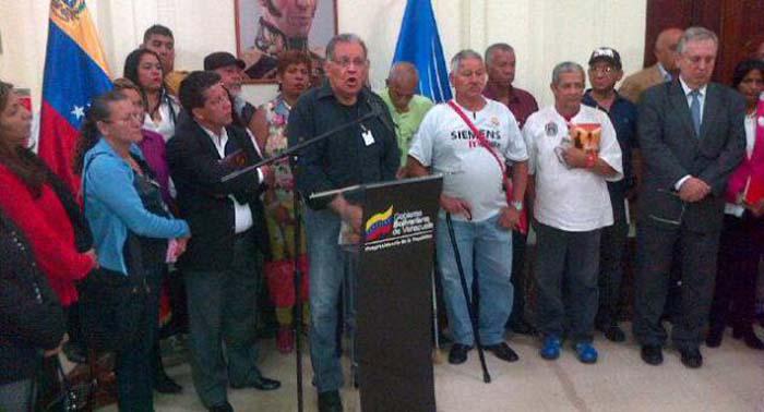Representantes de las víctimas del golpe de Estado del 2002 participaron en el encuentro de este jueves.