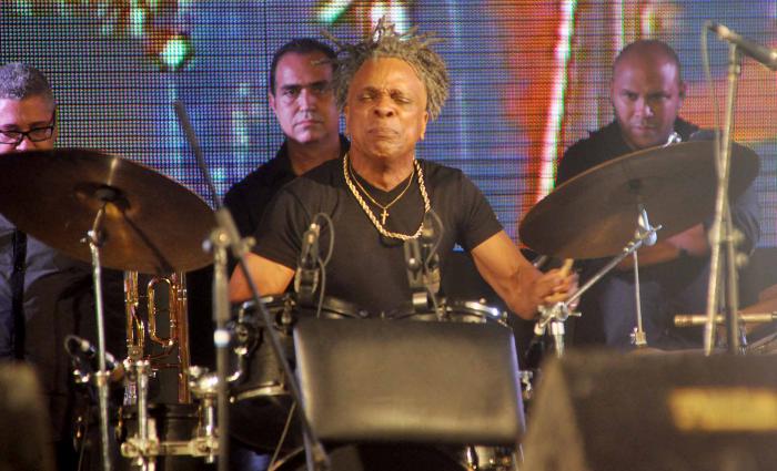 Girardo Piloto y en el Concierto homenaje a Juan Formel, en la Tribuna Antimperialista. La Habana, Cuba.