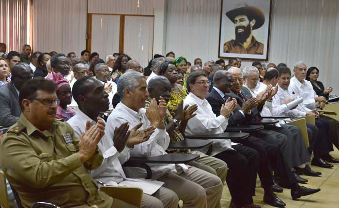 Representantes del Partido, el Gobierno y el Estado cubanos participaron junto al cuerpo diplomático en la celebración por los 50 años de relaciones con el Congo.