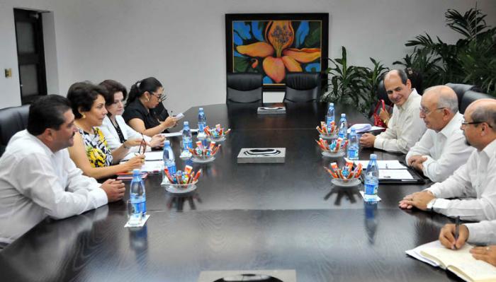 Cuba y Honduras. Canciller hondureña.