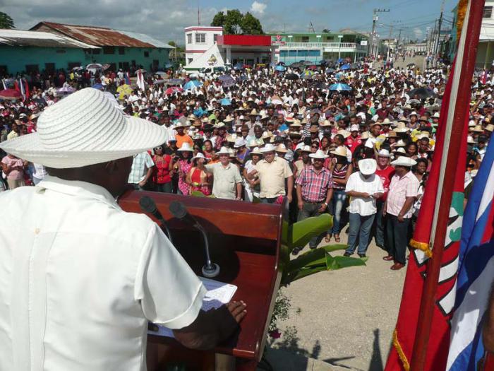 Por sus destacados resultados, San Luis sirvió de sede al acto por el Día del Campesino en Santiago de Cuba. Foto del autor