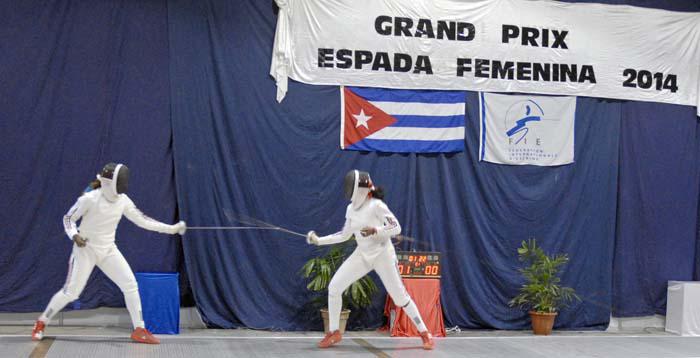 Gran Prix Espada Femenino 2014 combate entre dos cubanas ala izquierda Marisol Ona Gil y a la derecha Ceily Mendoza Venzant