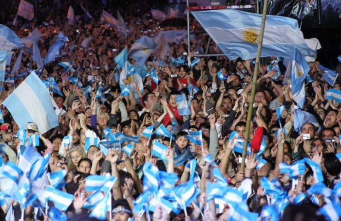 Sobradas razones tienen los argentinos para celebrar. FOTO: TELAM