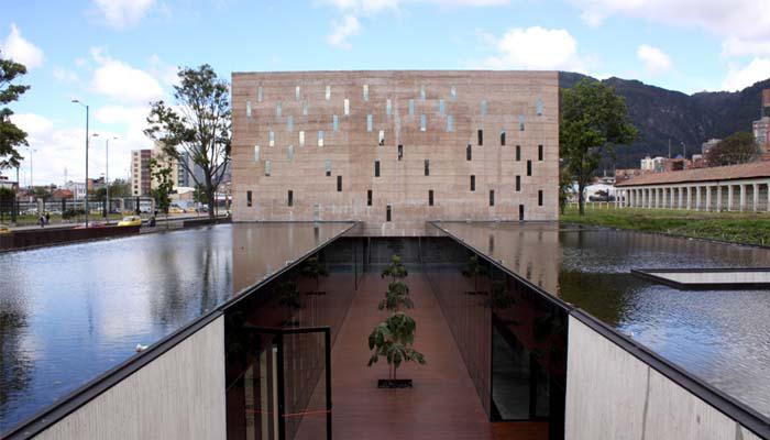 Santos hizo el anuncio desde el Centro de Memoria, Paz y Reconciliación de Bogotá.