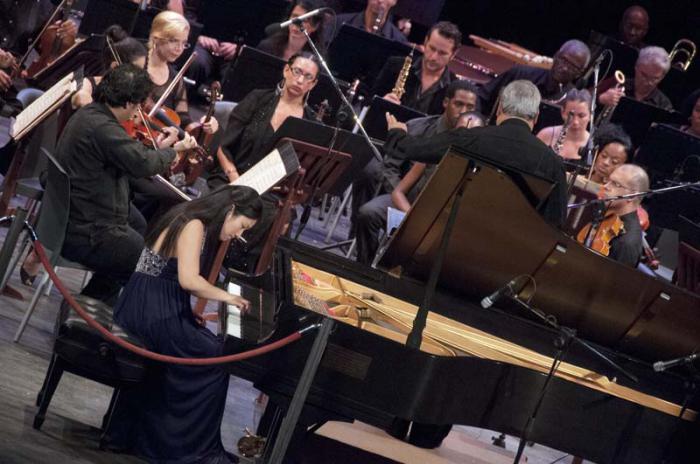 La pianista china Xiayin Wang en el teatro Martí. Foto: Yander Zamora