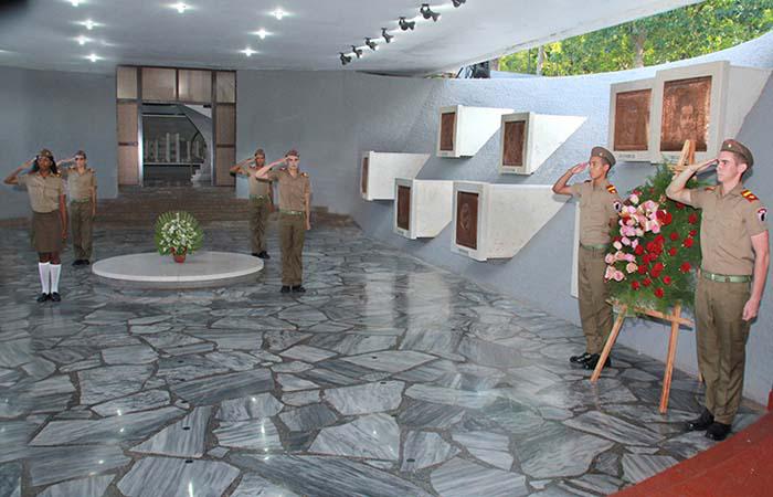 El 26 de Julio del pasado año se realizó por primera vez una guardia de honor en el Mausoleo a los Mártires de Artemisa, la cual se reeditará en cada nueva conmemoración de la efeméride. 