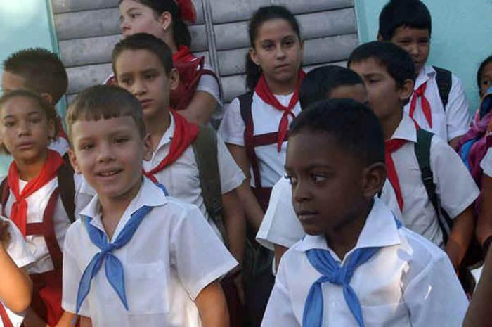 El Estado cubano protege con especial esmero todos los derechos de los niños y adolescentes de la Isla.