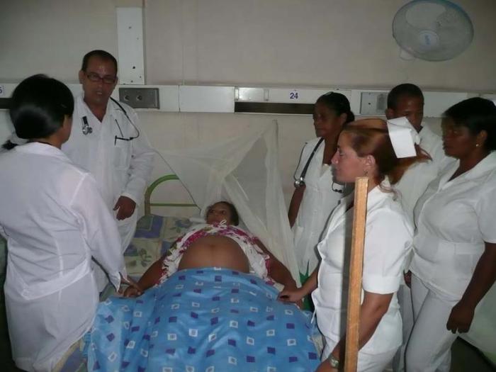Con todos los recursos necesarios ninguna embarazada ha corrido riesgo en el Hospital Clínico Quirúrgico Doctor Juan Bruno Zayas. Foto del autor