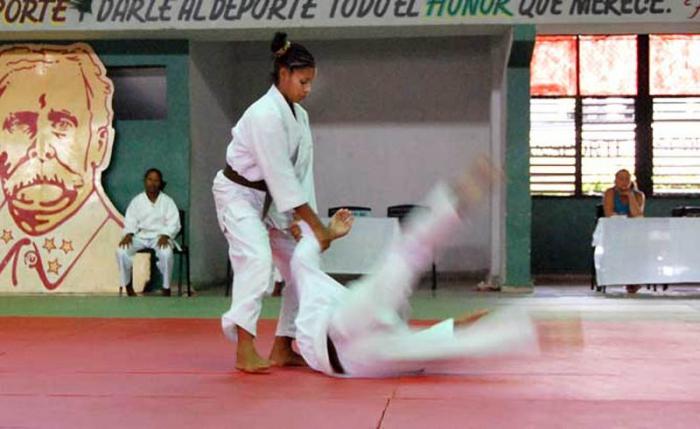 Juegos deportivos escolares