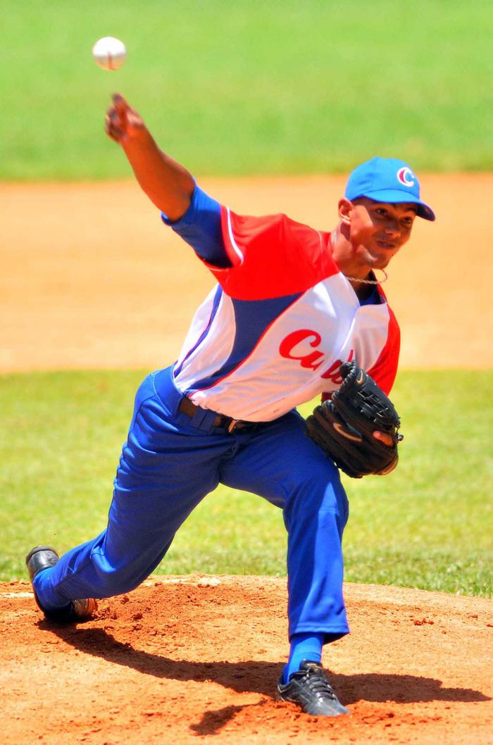 Tope de beisbol entre los equipos de cuba y eeuu 5to play y final lanzador x cuba yaisel sierra