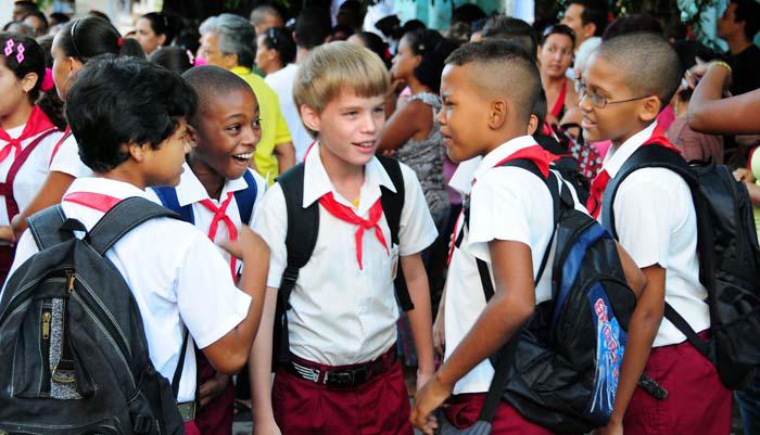 Inicio del curso escolar 2013-2014 en 10 de Octubre.