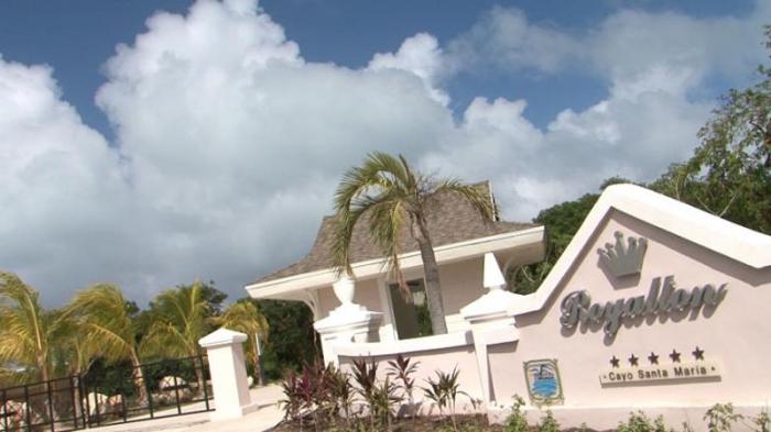 El Royalton Cayo Santa María se encuentra entre los primeros 25 hoteles laureados en varias categorías con el premio Traveller´s Choice del fórum social de la página en internet especializada Trip Advisor.