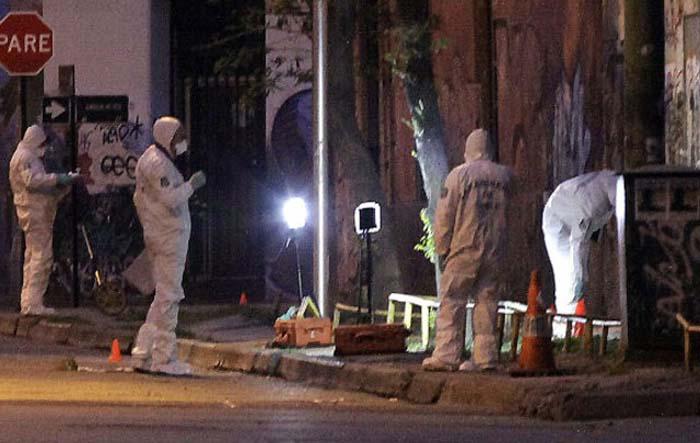 La Policía y equipos médicos llegaron al lugar del incidente. 