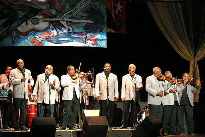 La Orquesta Aragón. 