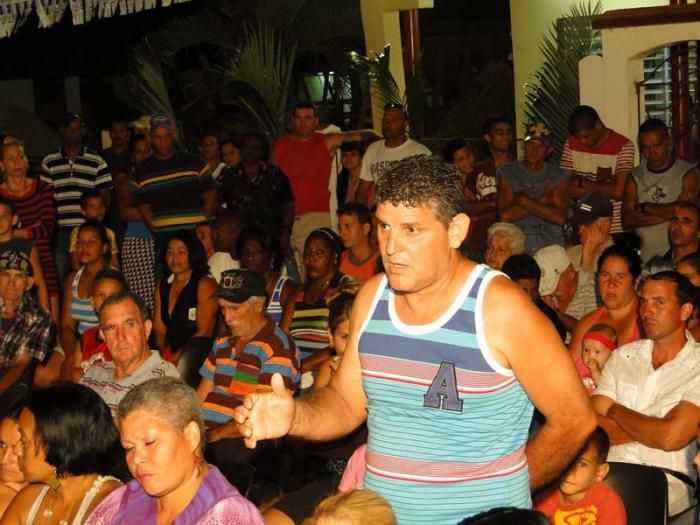 Asamblea de Rendición de Cuentas de Aguada de Pasajeros, Cienfuegos 
Pode4443