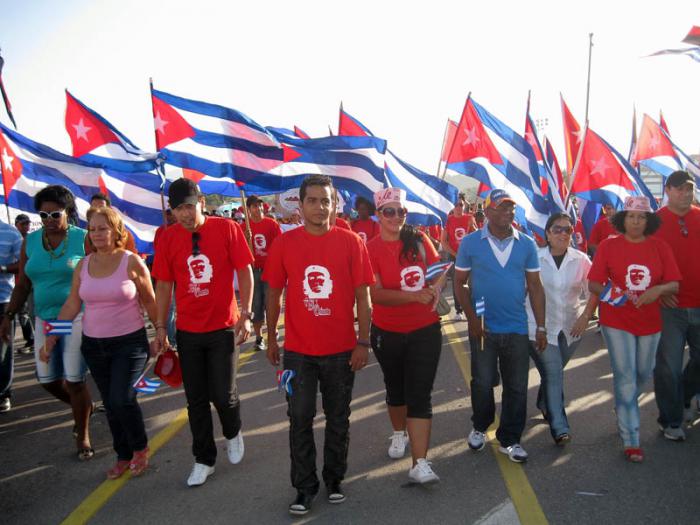 Marcha Universitaria en Santiago de Cuba, contra el terrorismo y por la libertad de los Cinco.