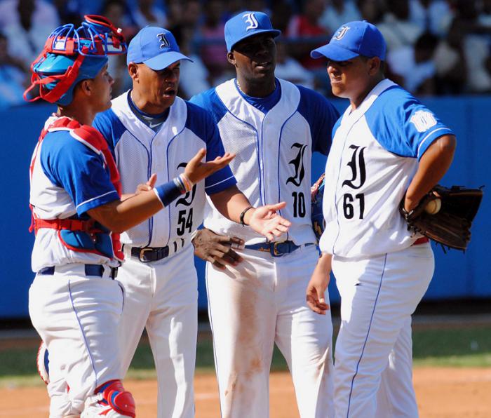 51 Serie Nacional de Beisbol -Jose Elosegui
Foto: Ricardo Lopez Hevia 05/12/2011
Beis3247