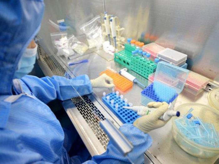 ensayos clínicos contra el ébola en Suiza