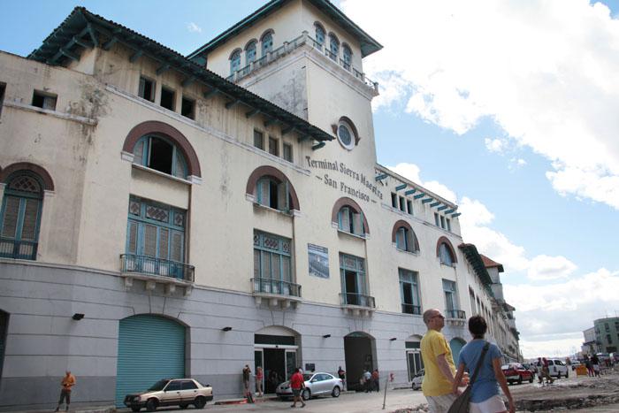 Avenida-Puerto