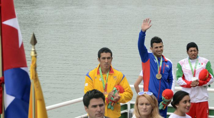 Canotaje centroamericano, oro de Serguei Torres en el C1 con un tiempo de 3: 48; 70 primer oro de la delegacion cubana.