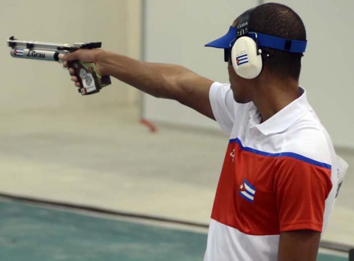 Tiro de los juegos centroamericanos y del caribe, Jorge Grau pistola neumatica 10M