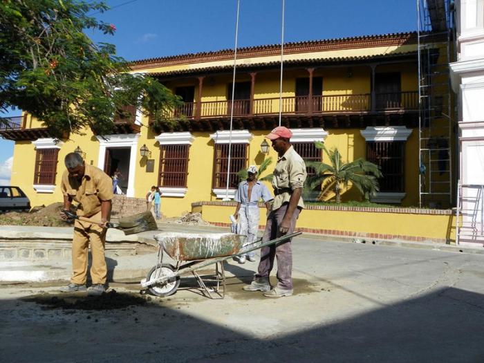 Reaniman escenario del Levantamiento del 30 de Noviembre 