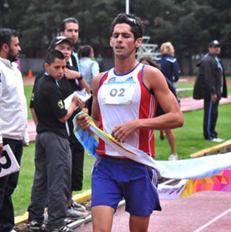 José Ricardo Figueroa sumó el título en el relevo mixto a su presea de plata en la lid individual masculina