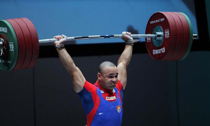 Record Centromericano en envion para Yoelmis Hernandez 205 kg en envion. 
