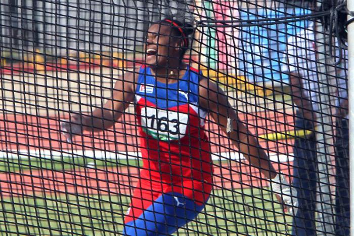 Yipsi Moreno record centroamericano en lanzamiento del Martillo con 71,35 mts. Foto: Ismael Francisco/Cubadebate.