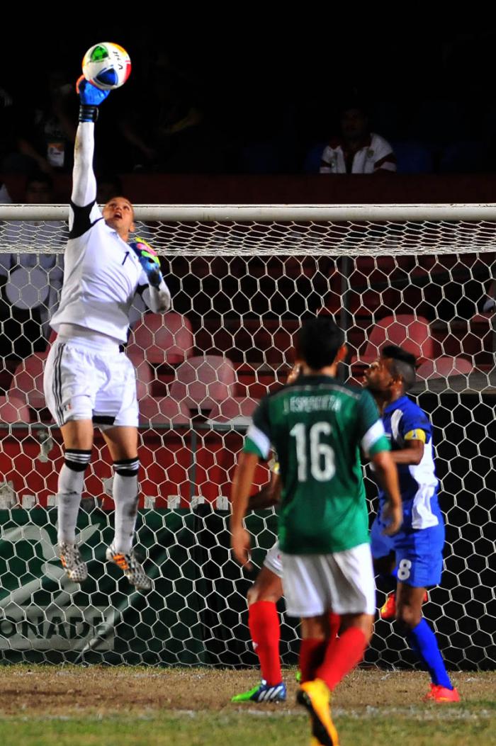 Futbol JCC cuba pierde contra mexico la semi final 7 x 6 en penales.