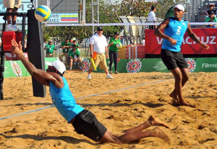 Voleivol de playa M oro para cuba Nivaldo Diaz y Sergio Gonzalez