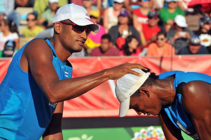 Voleivol de playa M oro para cuba Nivaldo Diaz y Sergio Gonzalez