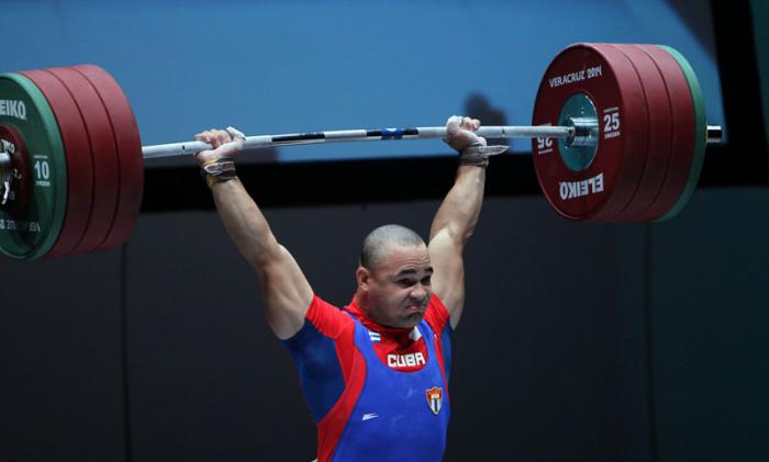 Record Centromericano en envion para Yoelmis Hernandez 205 kg en envion. Foto: Ismael Francisco/Cubadebate.