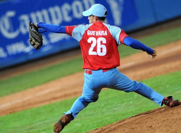 51 Serie Nacional de Beisbol-Play Off IND-CA 2 juego ganado por C Avila 8 x 3 Lanzador Yander Guevara. No.26 
Foto: Ricardo Lopez Hevia 23/05/2012
Yagu0009