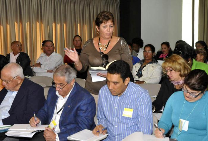 Comisión Atención a los Servicios. Diputada  de Matanzas Soleidy Placencia.