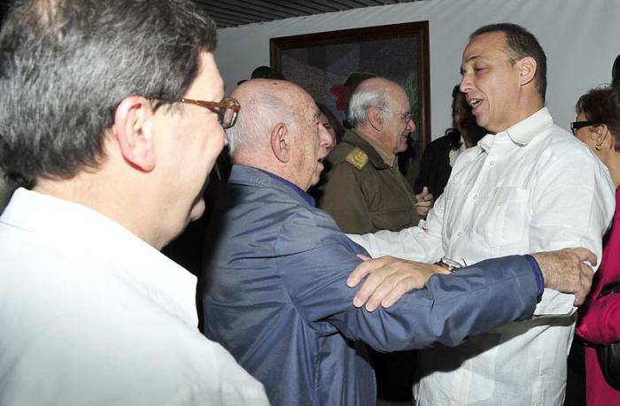 Los cinco en la asamblea nacional 