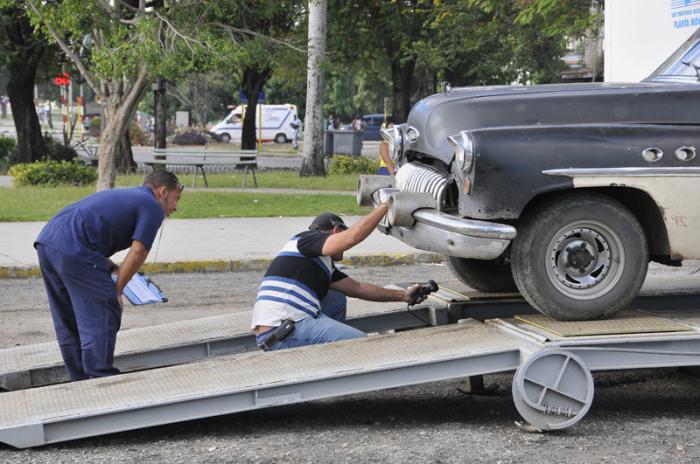Inspección técnica a vehículos, SOMATON, de manera sorpresiva en Agua Dulce y 10 de Octubre en la capital.