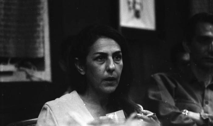 Celia Sánchez en el encuentro con médicos guerrilleros.