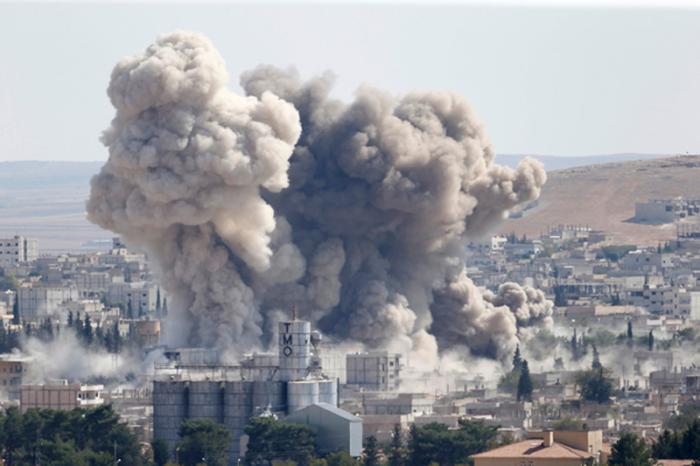EE.UU justifica los bombardeos con combatir a los terroristas del Estado Islámico