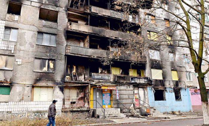 Las autoridades decretaron nuevamente la evacuación de los edificios que cayeron en el radio de los ataques. 