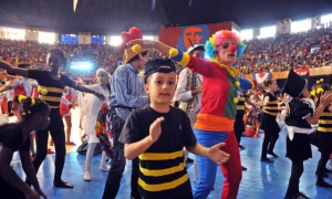 Una fiesta para un montón de pícaros pilluelos