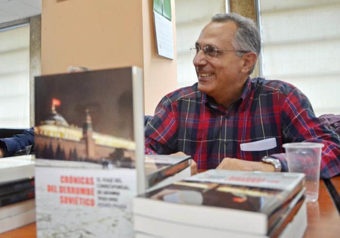Presentación del libro Crónicas del derrumbe Soviético, de Pedro Prada, en la Redacción Internacionales del Periódico Granma.