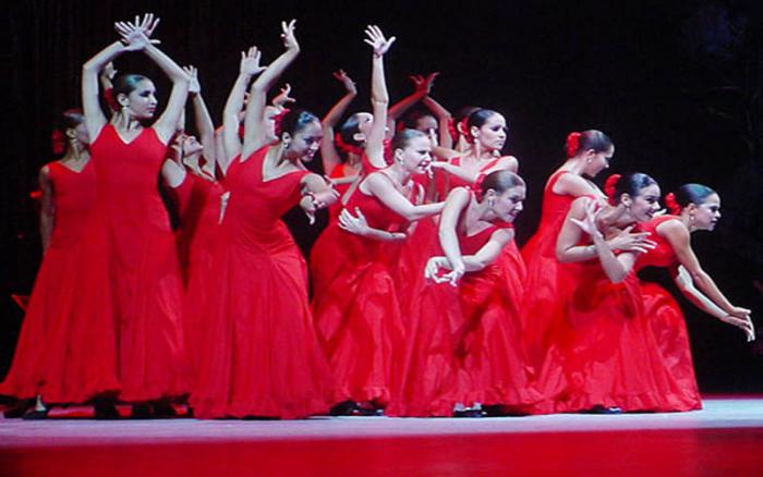 GALA CULTURAL EN HOMENAJE AL PUEBLO DE USA. Ballet Lizt Alfonso