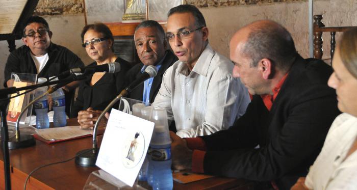 Presentación del CD Indefinidas confeciones de Antonio Guerrero, de Bis Music ARTEX en la sala José Lezama Lima