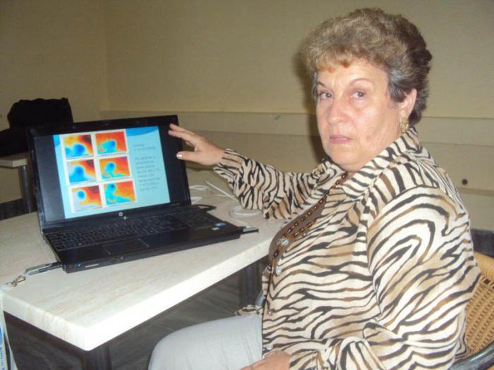 Doctora en Ciencias Ida Mitrani, del Centro de Física de la Atmósfera del Instituto de Meteorología,  dirige el proyecto por la parte cubana. Foto Orfilio Pelaez