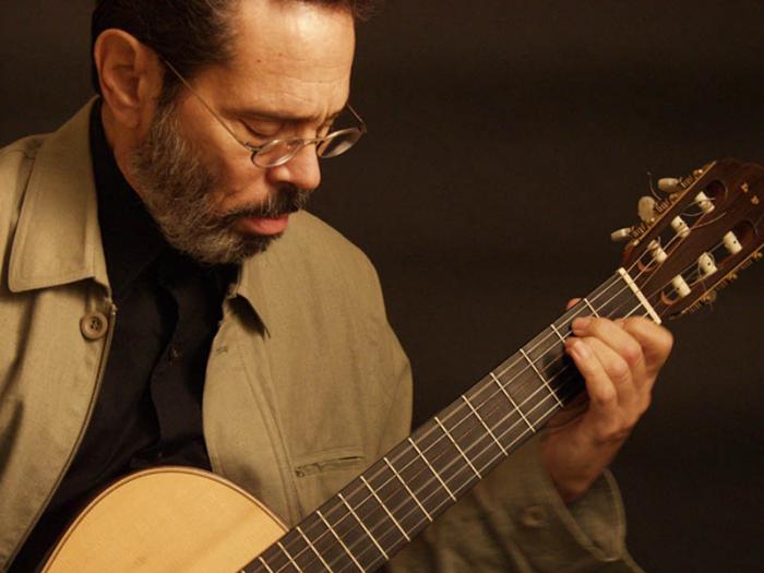 Leo Brouwer   