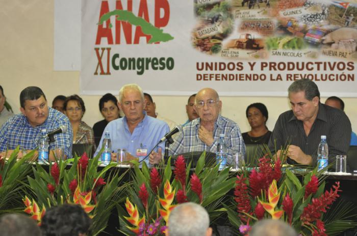 Asamblea provincial de la ANAP en Mayabeque, presidida por José Ramón Machado Ventura, segundo secretario del CCPCC y videpresidente de los Consejos de estado y de Ministros.