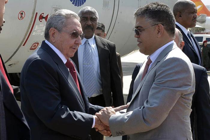Raúl en Cumbre ALBA en Caracas